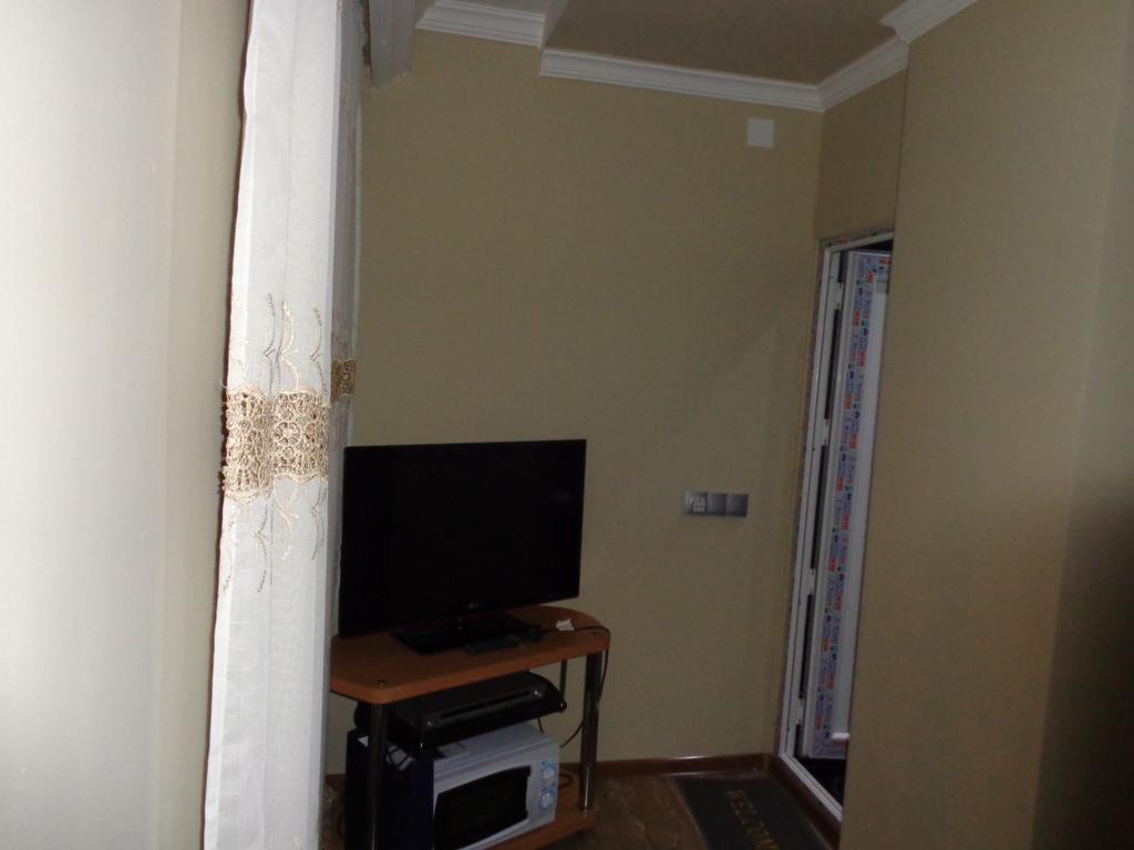 Hotel Private House In Batoumi Chambre photo