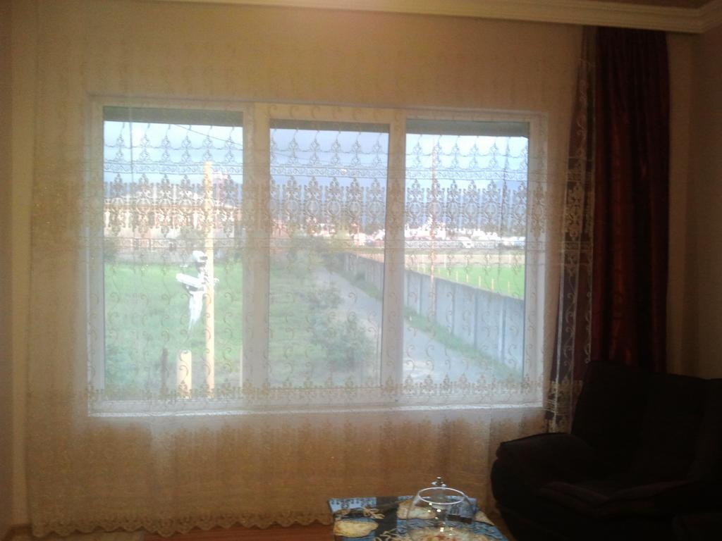 Hotel Private House In Batoumi Extérieur photo